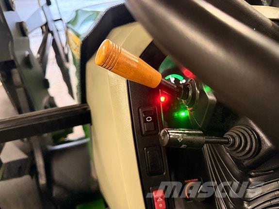 John Deere 5100M Traktorok