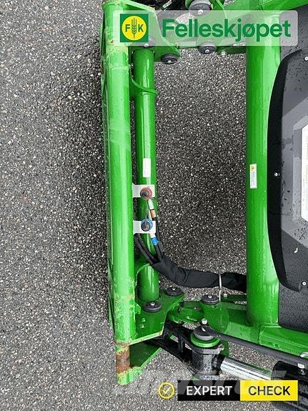 John Deere 6155R Traktorok