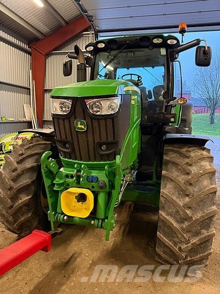 John Deere 6210R Traktorok