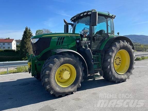 John Deere 6215 R Traktorok