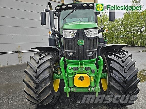 John Deere 6215R Traktorok