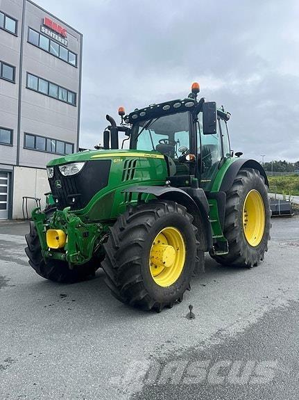 John Deere 6215R Traktorok