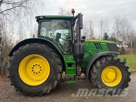 John Deere 6215R Traktorok