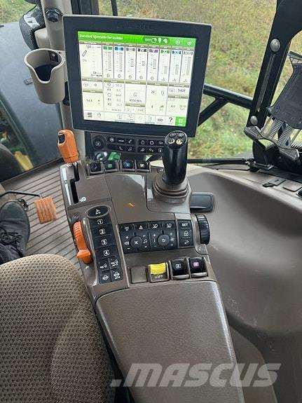 John Deere 6215R Traktorok