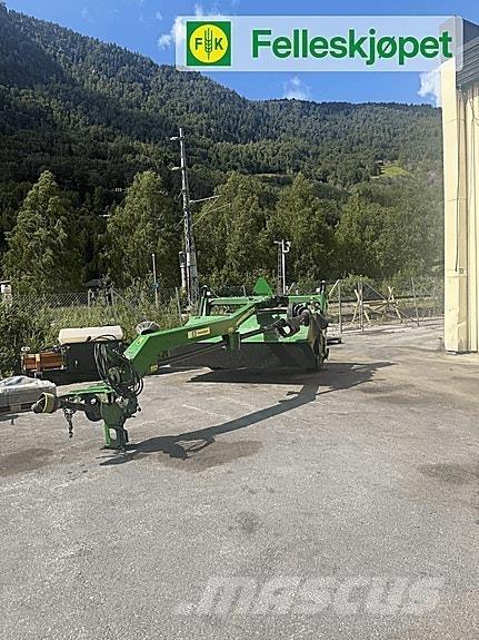 John Deere 630 Egyéb szálastakarmányozási gépek