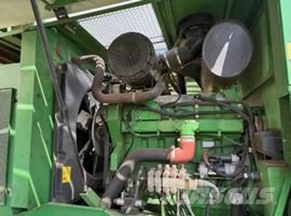 John Deere 7300 Egyéb szálastakarmányozási gépek