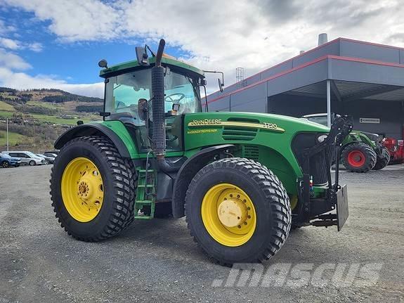 John Deere 7720 Traktorok