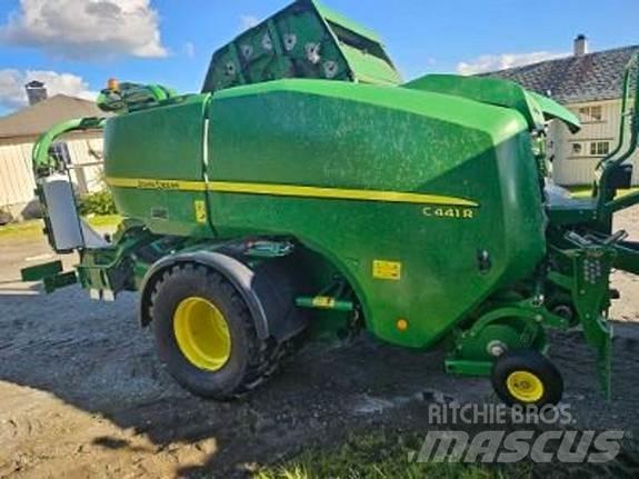 John Deere C441R Körbálázók