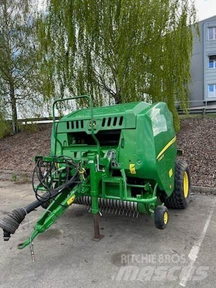 John Deere F441 Körbálázók
