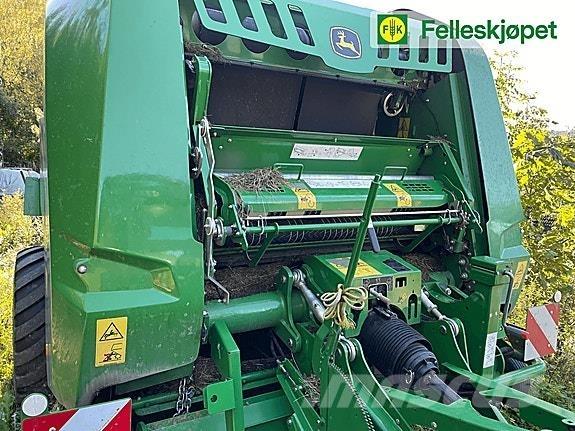 John Deere V451r Körbálázók