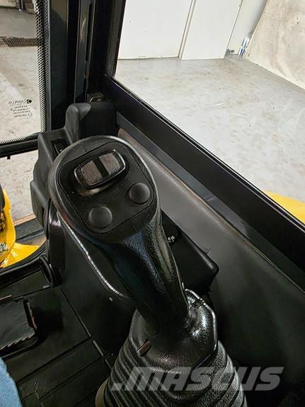 Komatsu PC26MR-3 Mini kotrók < 7t