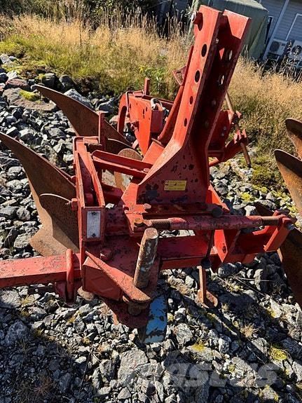 Kverneland 14 Hagyományos ekék