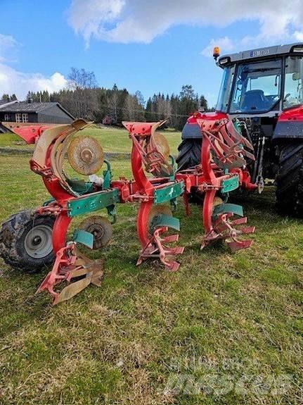 Kverneland 150S Váltvaforgató ekék