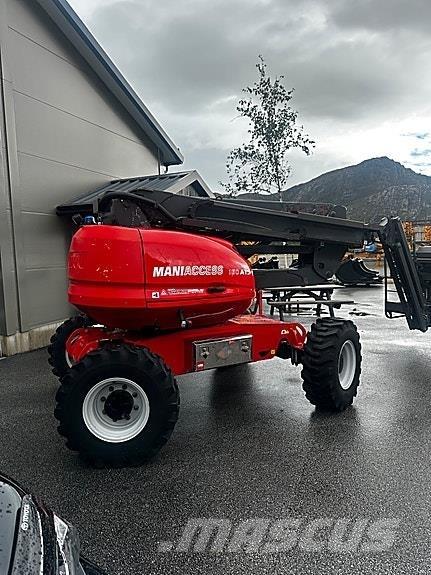 Manitou 160 Atj + 3 Egyéb felvonók és állványok