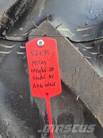 Mitas  Gumiabroncsok, kerekek és felnik