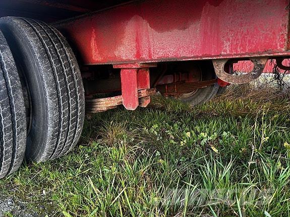 NC T18-40 Mezőgazdasági Általános célú pótkocsik