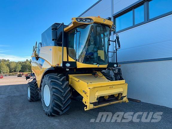 New Holland CX5080 Kombájnok