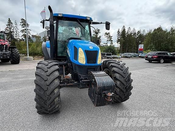 New Holland TS135A Traktorok