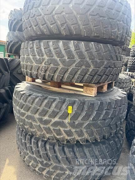 Nokian TRI 2 Gumiabroncsok, kerekek és felnik