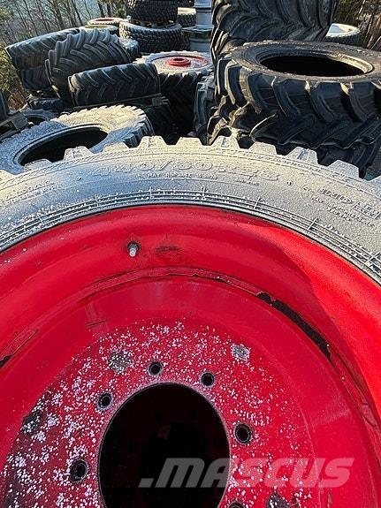 Nokian TRI2 Gumiabroncsok, kerekek és felnik