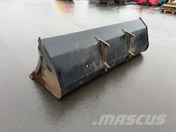 Quicke Muligens LV Mezőgazdasági Általános célú pótkocsik