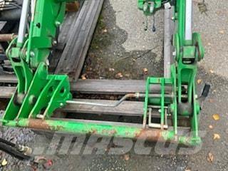  ryddesalg lastere Traktorok