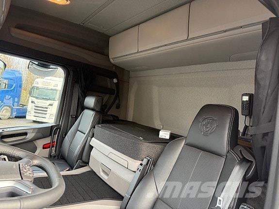 Scania P340 Dobozos teherautók