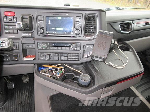 Scania R520 6x2*4 Multifunkciós teherautók