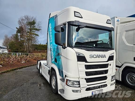 Scania R560 A6x2NB Nyergesvontatók