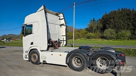 Scania R580A6x2NB Nyergesvontatók