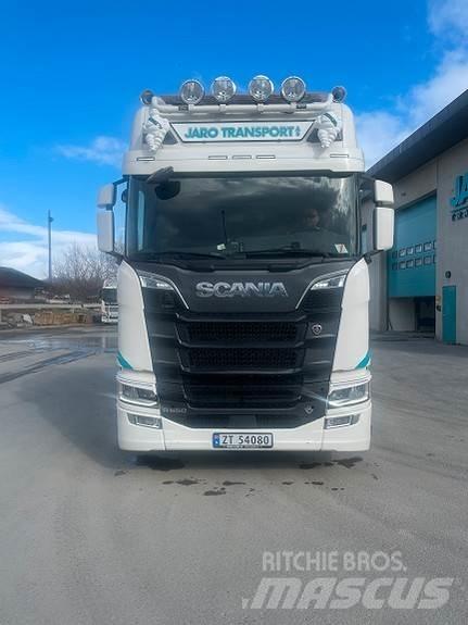 Scania R650 6X4 Nyergesvontatók