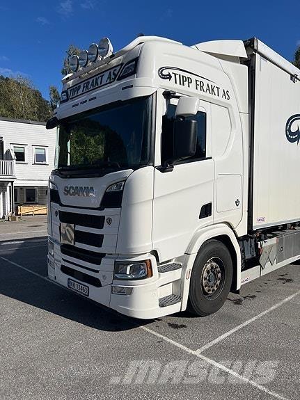 Scania R660 Dobozos teherautók
