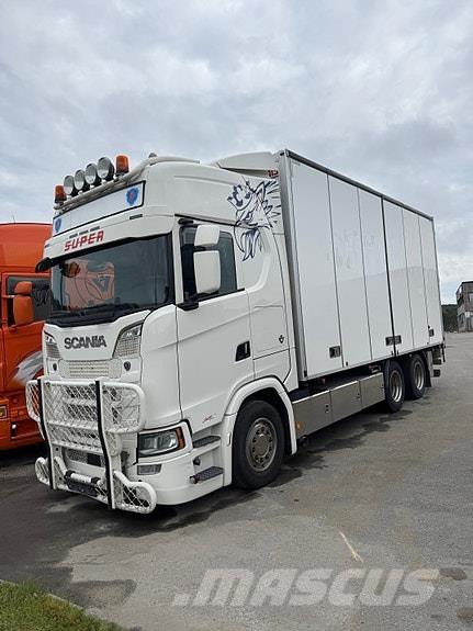 Scania S650B6X2NB Dobozos teherautók