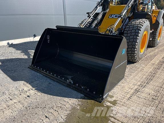  SE Universal Egyéb mezőgazdasági gépek