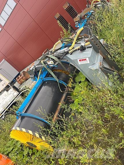 Snowek AH 330 Egyéb útkarbantartó és hókotró gépek