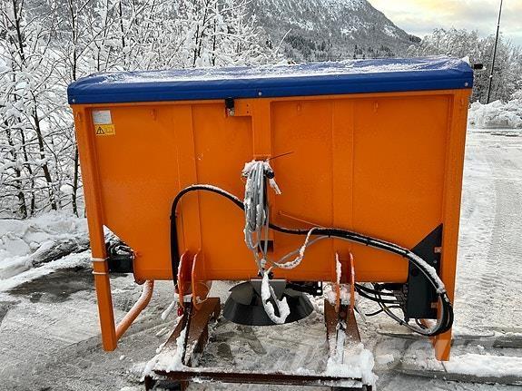  Traxos S15 VEP-490 Homok és Sószórók