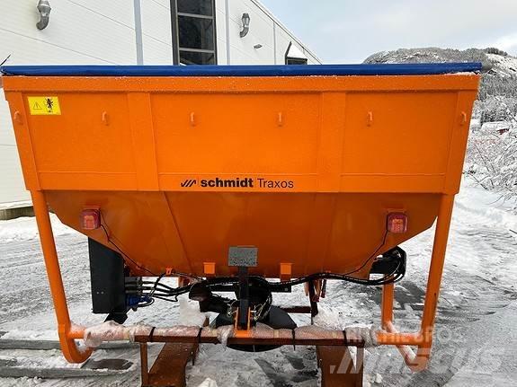  Traxos S15 VEP-490 Homok és Sószórók