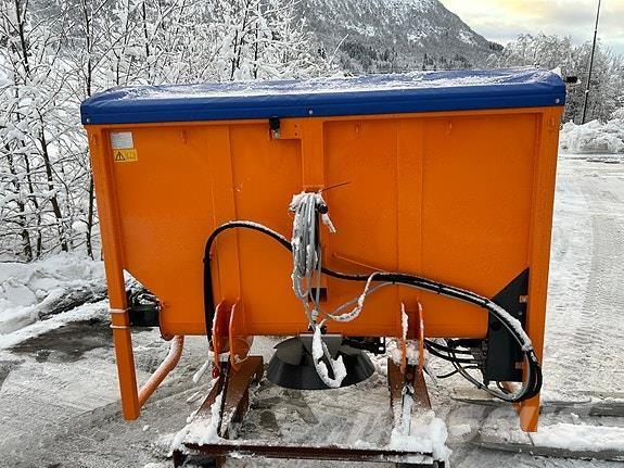  Traxos S15 VEP-490 Homok és Sószórók