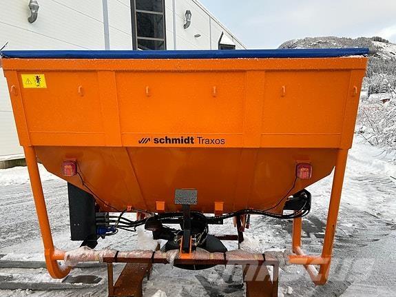  Traxos S15 VEP-490 Homok és Sószórók