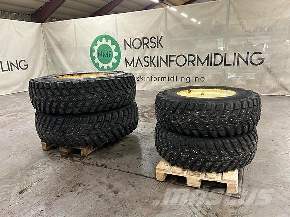  TRI 2 Vinterdekk Traktorok