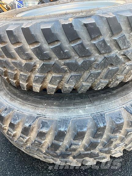  TRI Nokian Gumiabroncsok, kerekek és felnik