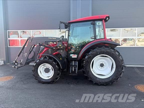 Valtra A 74 Traktorok