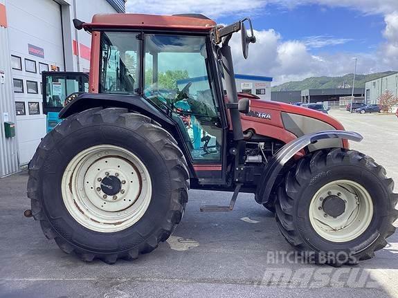 Valtra A 95-4 Traktorok