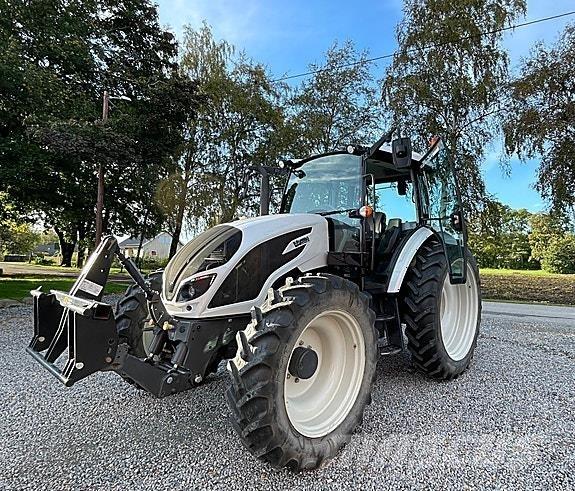 Valtra A114 Traktorok