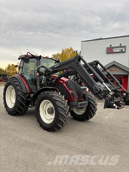 Valtra A134 Traktorok