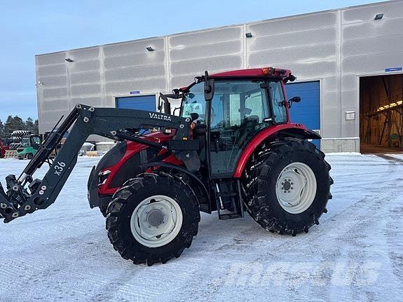 Valtra A75 Traktorok