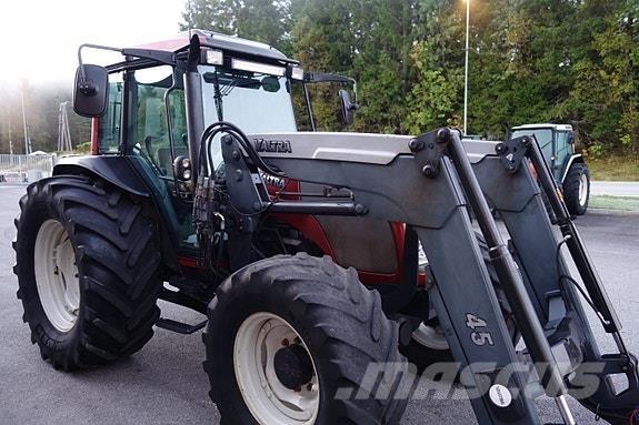 Valtra A85 Traktorok