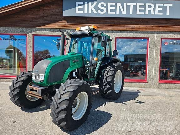 Valtra A92 Traktorok