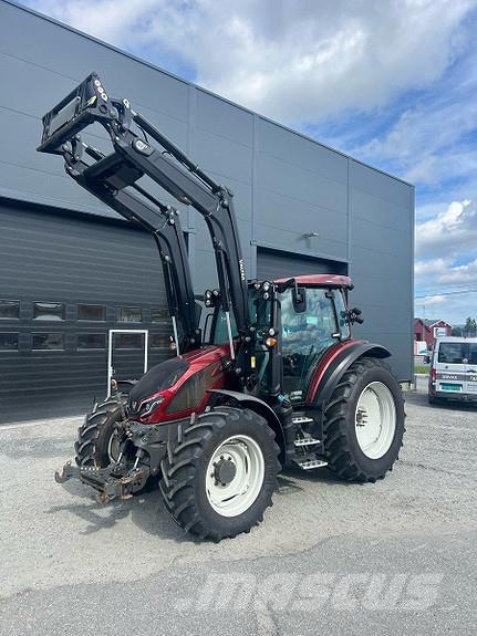 Valtra G115 Active Traktorok