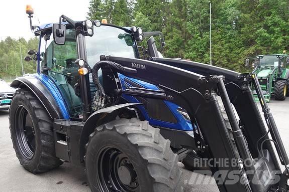 Valtra G125 Aktive Traktorok